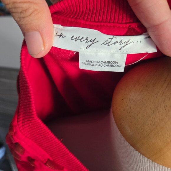 Penningtons Red Heart Flocked Sweatshirt – Size XL (NWT) - Picture 3 of 3